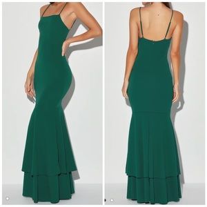 Lulus green XS tier and there maxi dress formal
